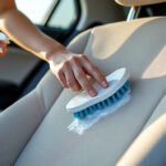 Comment nettoyer les sièges en tissu clair de la Zoé Intens.